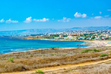 Paphos Archaeological Park Cypru üzerinde her Cityscape Pafos bakıldığında