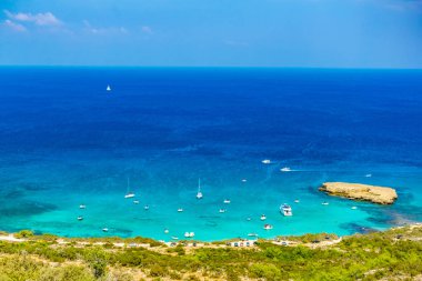 Mavi lagün Akamas yarımada üzerinde Cypru