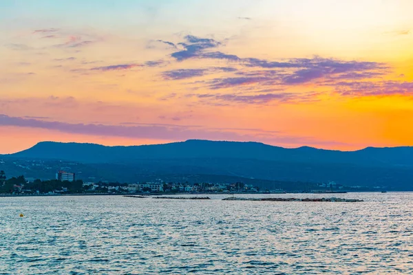 Cypru ビーチに沈む夕日 — ストック写真
