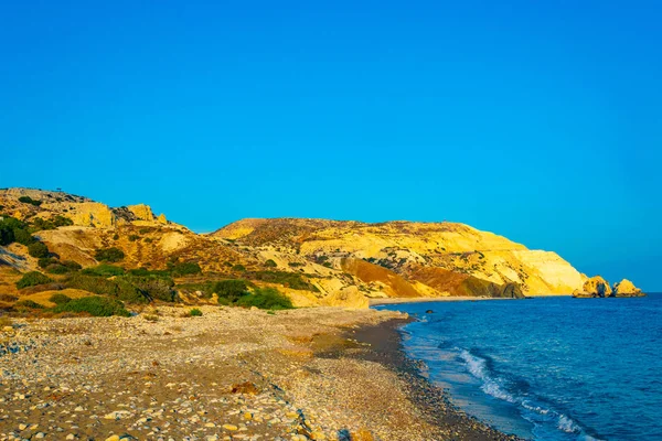 Yazık Cypru Aphordite Nın Kayada Petra Tou Romiou Üzerinde Bakış — Stok fotoğraf