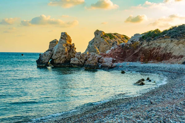 Solnedgång Utsikt Över Petra Tou Romiou Tyvärr Aphordite Rock Cypern — Stockfoto