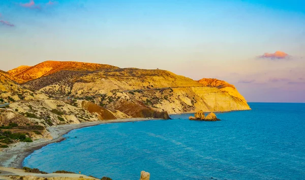 Liten Halvö Erbjuder Viewpoint Över Petra Tou Romiou Tyvärr Aphordite — Stockfoto