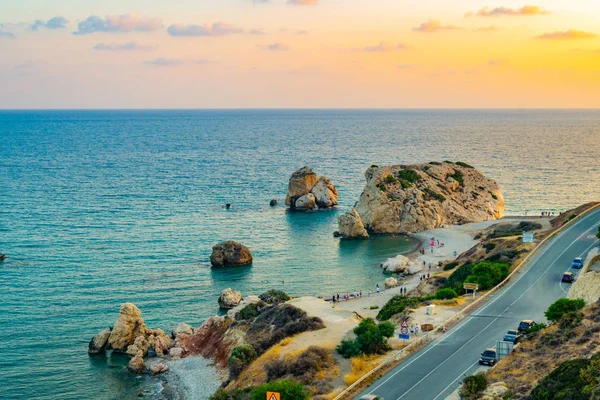 Solnedgång Utsikt Över Petra Tou Romiou Tyvärr Aphordite Rock Cypern — Stockfoto