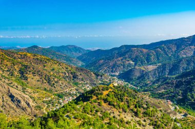 Cypru üzerinde Moutoullas ve Kalopanayiotis köyleri