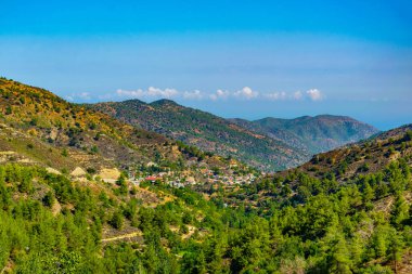 Cypru üzerinde Moutoullas ve Kalopanayiotis köyleri