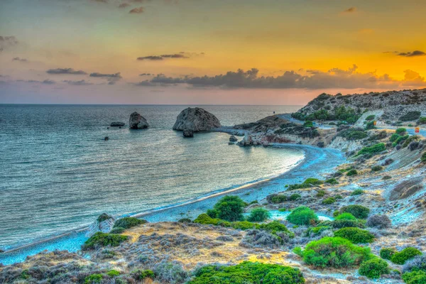 Solnedgång Utsikt Över Petra Tou Romiou Tyvärr Aphordite Rock Cypern — Stockfoto