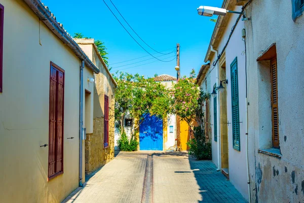 Lefkoşa, Cypru yerleşim bölgesinde dar sokak