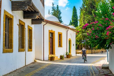 Lefkoşa, Cypru eski şehrin dar sokakta