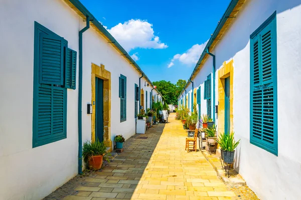 Lefkoşa, Cypru Samanbahce dörtte beyaz evler