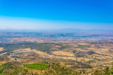 Nicosia/Lefkoşa Buffavento Kalesi: Cypru içinde havadan görünümü