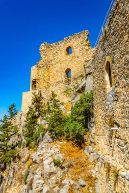 Kuzey Cypru Buffavento Kalesi kalıntıları ediyor