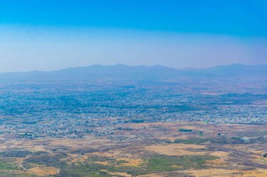 Nicosia/Lefkoşa Buffavento Kalesi: Cypru içinde havadan görünümü