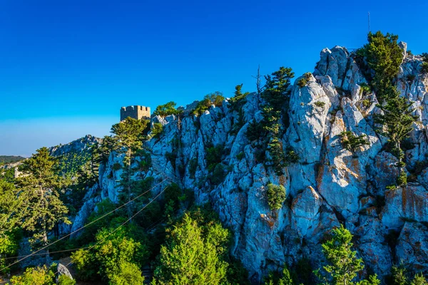 Ερείπια Του Κάστρου Του Αγίου Ιλαρίωνα Στο Βόρειο Διέ — Φωτογραφία Αρχείου