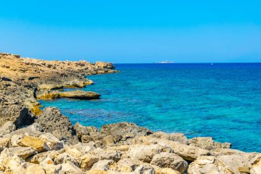 Zafer Burnu Cape Apostolos Andreas ve Kleides adacıkları Karpaz Yarımadası'Cypru sonunda olarak bilinen