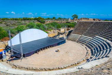 Famagusta, Cypru yakın Antik Salamis arkeolojik bölgesi, anfi tiyatro kalıntıları