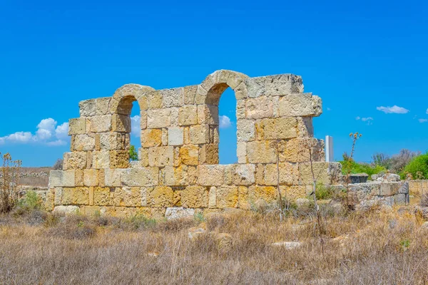 Gazimağusa Cypru Yakınındaki Antik Salamis Arkeolojik Sitesinde Kampanopetra Bazilikası Kalıntıları — Stok fotoğraf