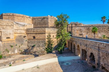 Famagusta, Cypru arazi kapıda