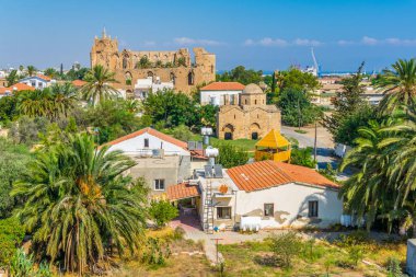 Lala Mustafa Paşa Camii ve Aziz Nikolaos Kilisesi, Cypru hakim Mağusa'nın havadan görünümü