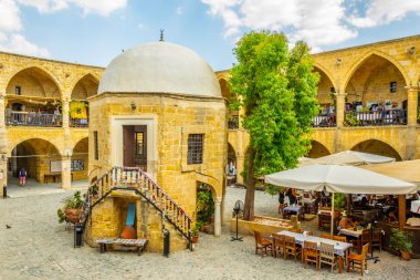 Eski bir tüccar otel - büyük görünümünü dönüştürülmüş bir modern turistik, Lefkoşa, Cypru han -