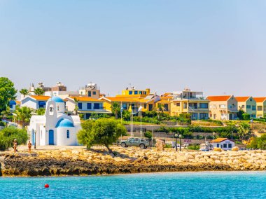 Agios Nikolaos Kilisesi yakınındaki Pernera Kıbrıs