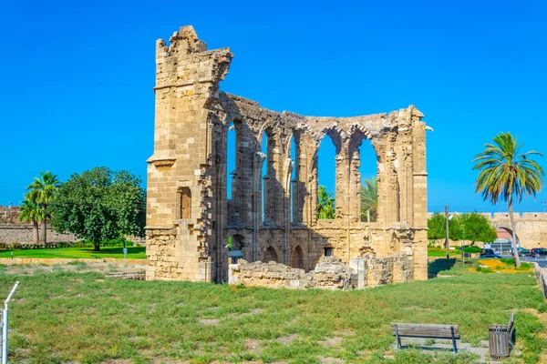 ファマグスタ Cypru のラテン語の聖ジョージ教会の遺跡 — ストック写真