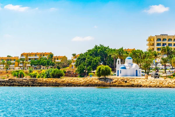 Agios Nikolaos Kilisesi yakınındaki Pernera Kıbrıs