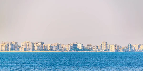 Meer Von Varosia Mit Spektakulären Ruinen Von Hotels Famagusta Cypru — Stockfoto