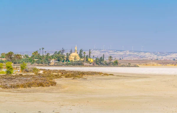 Hala Sultan Tekessi Moskee Achter Droge Larnaca Lake Cypru — Stockfoto