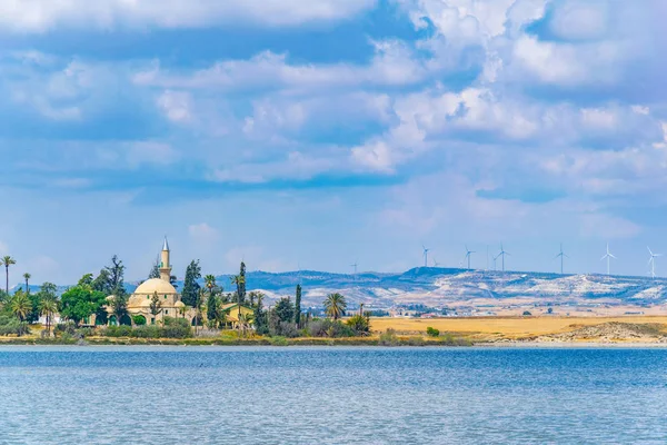 Hala Sultan Tekessi Moskee Bekeken Achter Een Zoutmeer Cypru — Stockfoto