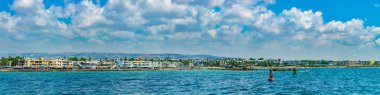 Paphos, Kıbrıs, 18 Ağustos 2017: Cityscape Pafos Cypru üzerinde