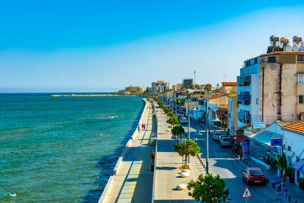 Larnaca Cypern Augusti 2017 Strandpromenaden Larnaca Cypern — Stockfoto