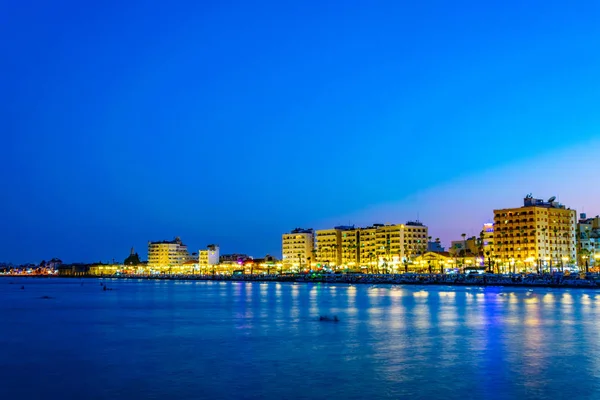 Larnaka Cypr Sierpnia 2017 Zachód Słońca Nad Średniowiecznym Zamku Larnace — Zdjęcie stockowe