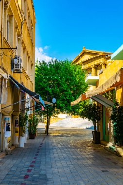 Lefkoşa, Kıbrıs, 23 Ağustos 2017: Lefkoşa tarihi merkezi Cypru dar bir sokakta görünümünü