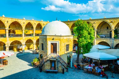 Lefkoşa, Kıbrıs, 24 Ağustos 2017: Eski bir tüccar otel - büyük görünümünü dönüştürülmüş bir modern turistik, Lefkoşa, Cypru han -