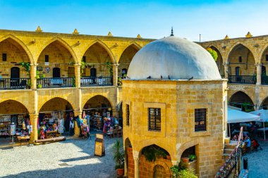 Lefkoşa, Kıbrıs, 24 Ağustos 2017: Eski bir tüccar otel - büyük görünümünü dönüştürülmüş bir modern turistik, Lefkoşa, Cypru han -