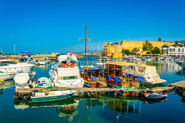 Kyrenia Cypern Augusti 2017 Visa Hamn Kyrenia Girne Solig Sommardag — Stockfoto