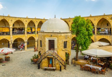 Lefkoşa, Kıbrıs, 29 Ağustos 2017: Eski bir tüccar otel - büyük görünümünü dönüştürülmüş bir modern turistik, Lefkoşa, Cypru han -
