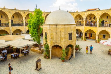 Lefkoşa, Kıbrıs, 29 Ağustos 2017: Eski bir tüccar otel - büyük görünümünü dönüştürülmüş bir modern turistik, Lefkoşa, Cypru han -