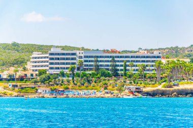 Pernera, Kıbrıs, 30 Ağustos 2017: Otel Tatil ve yakınında, Pernera Cypru üzerinde plajlar