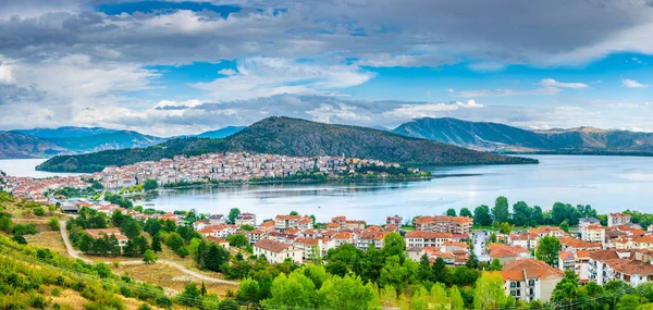 Waterfront Kastoria Greec — Stok fotoğraf