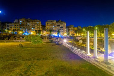 Selanik'in merkezinde, Greec Antik Agora gece görünümü