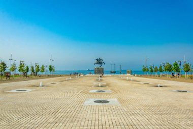Selanik'in merkezinde, Greec Büyük İskender'in heykeli
