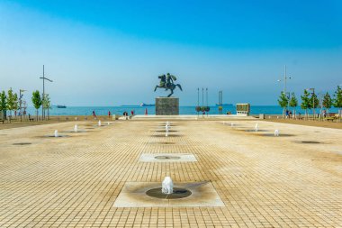 Selanik'in merkezinde, Greec Büyük İskender'in heykeli