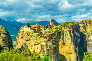 Meteora, Greec Kutsal Teslis Manastırı