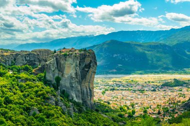 Meteora, Greec Kutsal Teslis Manastırı