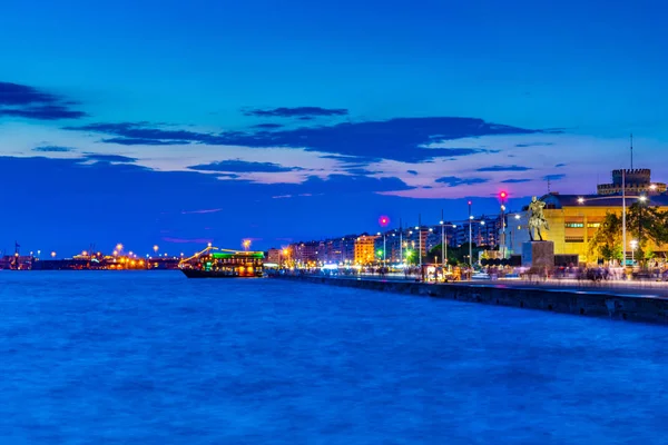 Gece Görünümünü Sahil Mesire Thessaloniki Greec — Stok fotoğraf