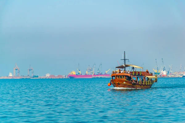 Les Touristes Profitent Une Visite Port Thessalonique Greec — Photo