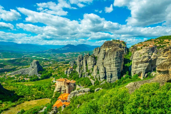 Manastır Varlaam, Roussanou, Saint Nicholas Anapavsa ve Meteora, Greec büyük meteor Manastırı