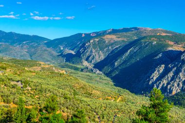 Delphi, Greec yakınındaki dağ silsilesi