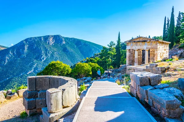 Athenian Treasury Ancient Delphi Site Greec — Stock Photo, Image